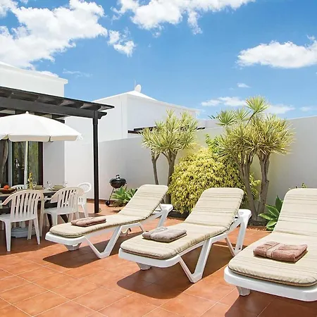 Villa Sleeps 6 Wifi