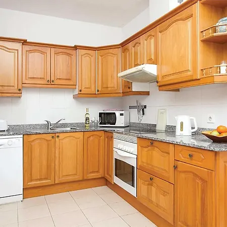 Sleeps 6 Wifi *