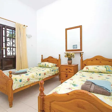 Sleeps 6 Wifi Costa Teguise